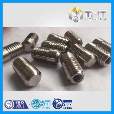 Tornillo de titanio de TMT
